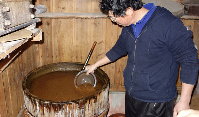 自家製の醤油樽